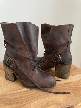7.5. FREE PEOPLE Brown Leather Wrap Ankle Boots with Block Heel